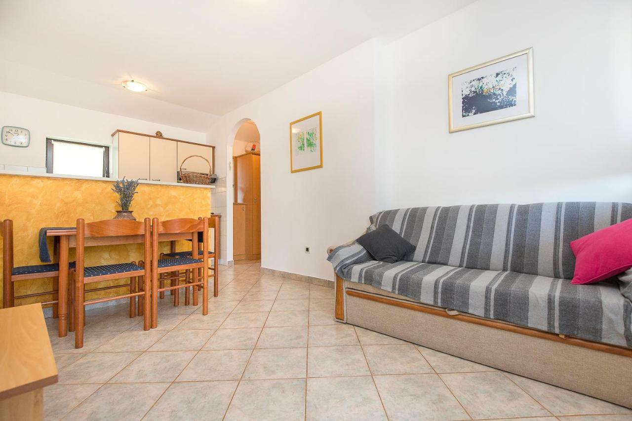 Ana Apartment
