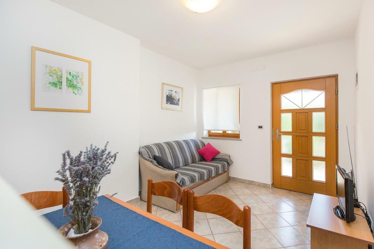 Ana Apartment