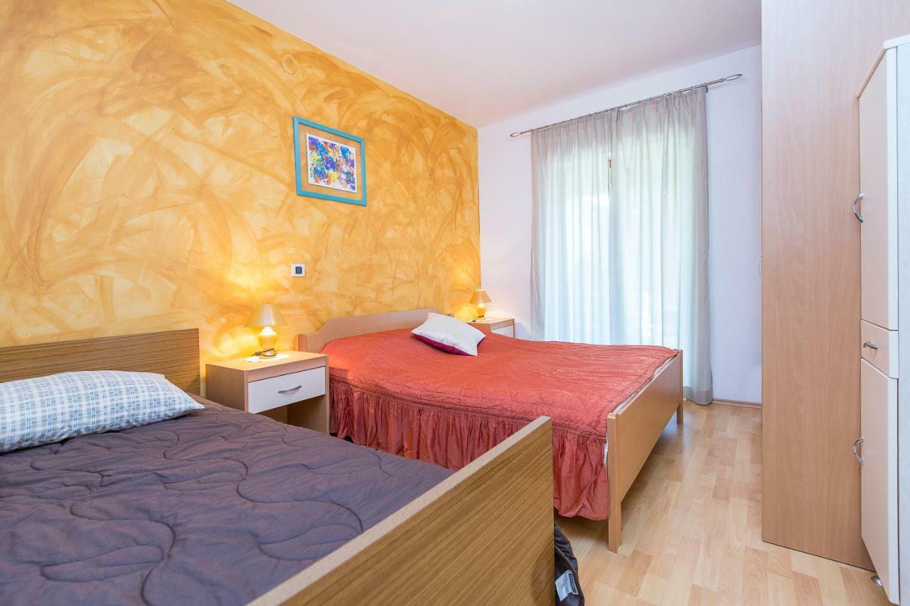 Ana Apartment *